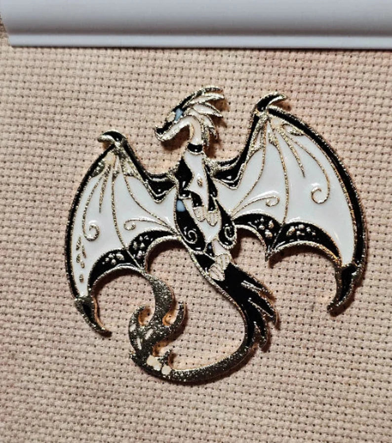 Needle Minders