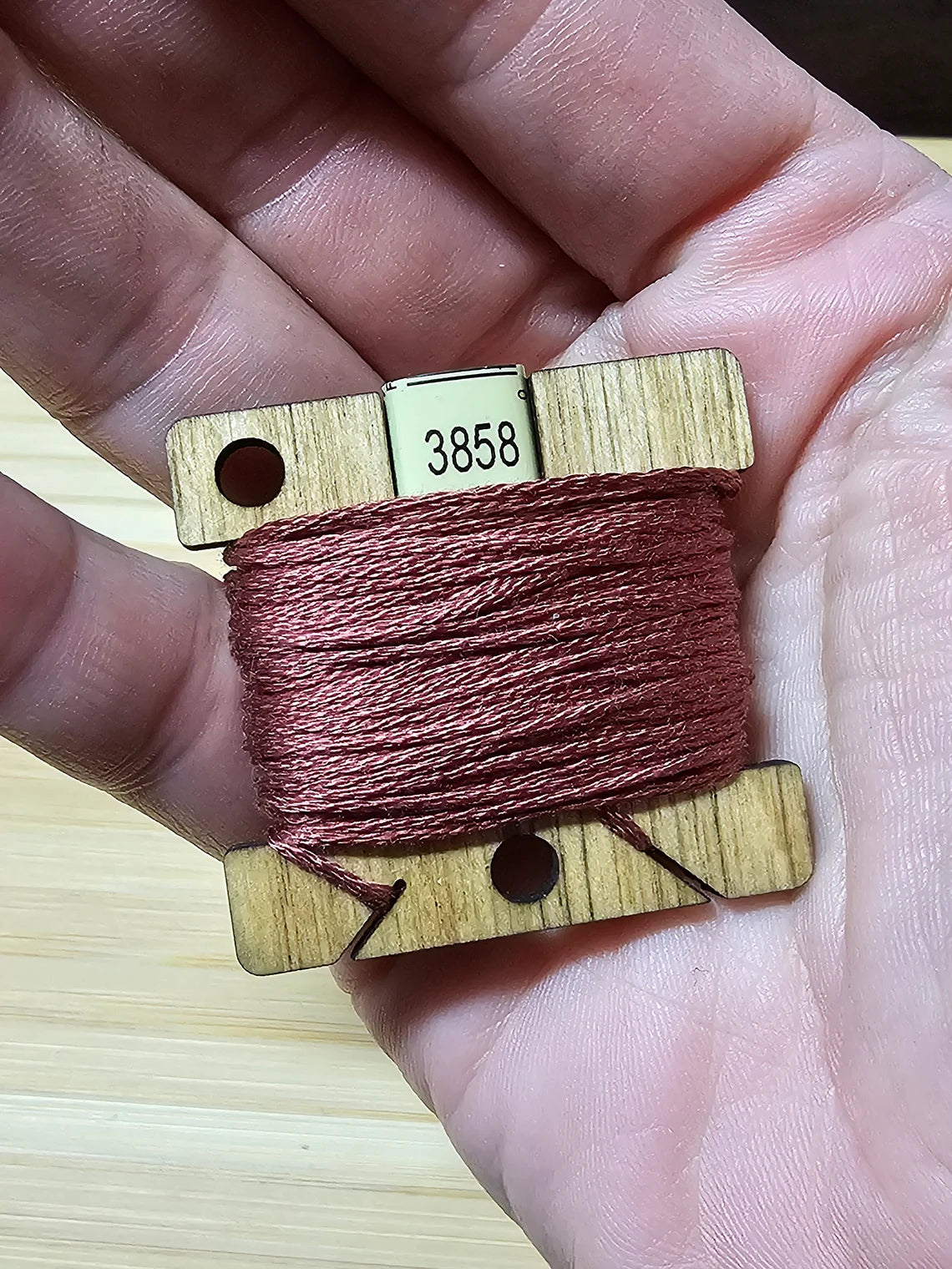 Set of 50 Wooden 3MM Embroidery Floss Bobbins For Cross Stitch, Embroidery, Needlepoint