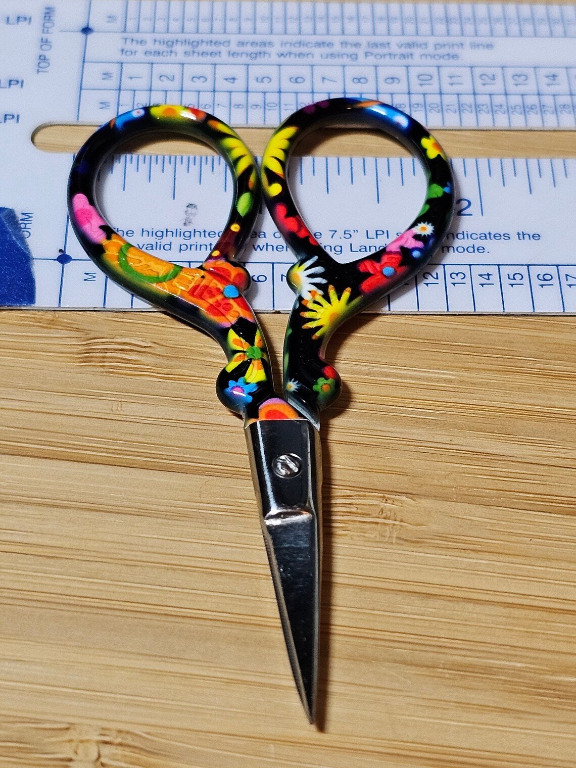 Colorful Embroidery Nail Scissors for Cross Stitch, Needlepoint, Knitting, Crocheting Sharp Fine Point Blades for Sewing TSA Safe 3.6"