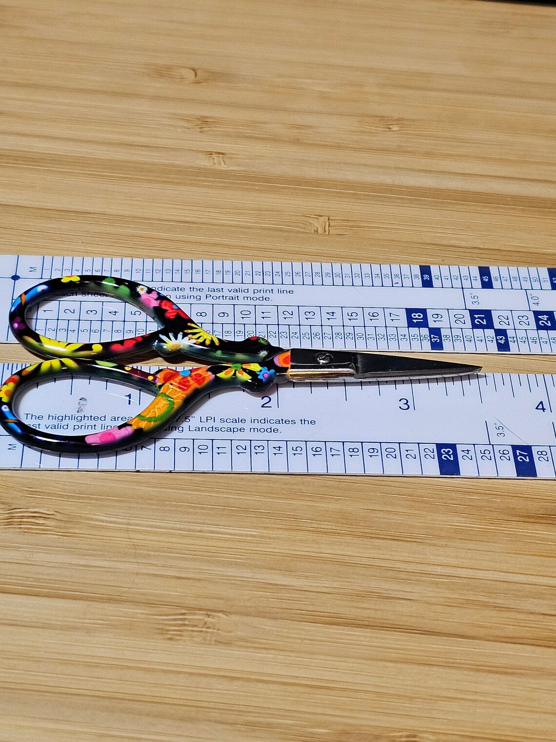 Colorful Embroidery Nail Scissors for Cross Stitch, Needlepoint, Knitting, Crocheting Sharp Fine Point Blades for Sewing TSA Safe 3.6"