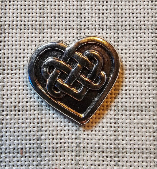 Celtic Heart Magnetic Needle Minder for Embroidery Cross Stitch Needlepoint Diamond Painting Neodymium Magnet
